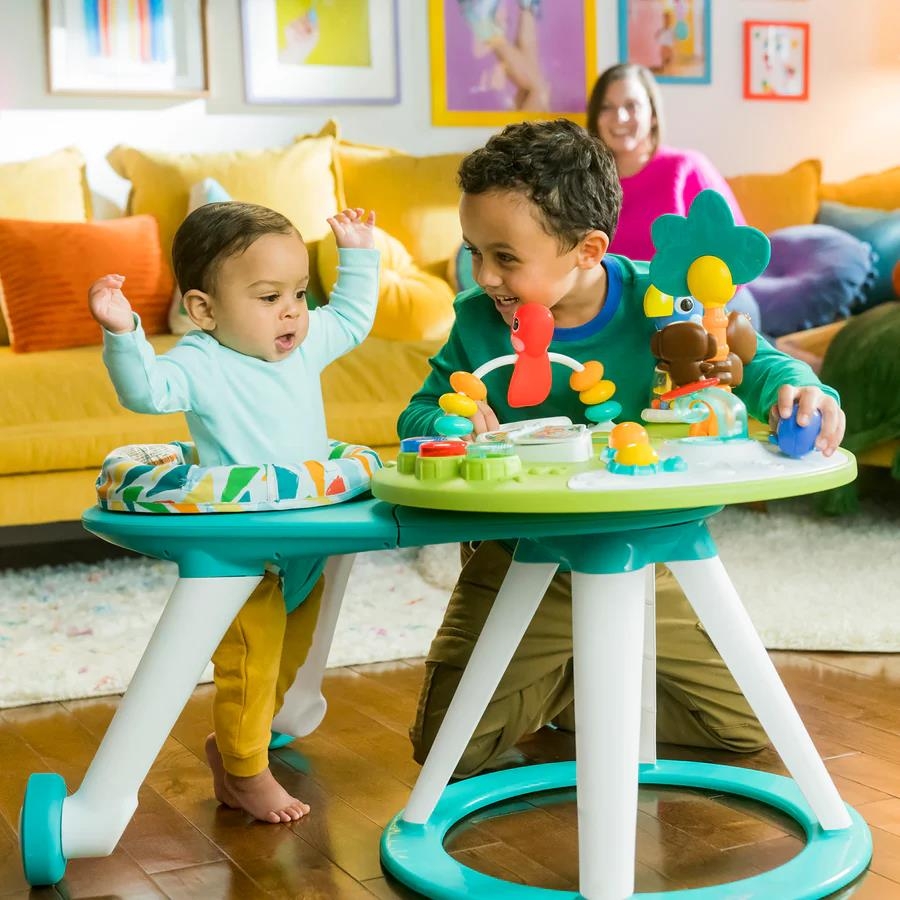 Bright Starts Around We Go 2 si 1 Gezintili Aktivite Merkezi ve Masa Tropic Cool - 11